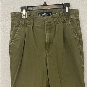 Hollister Khaki Green Trousers